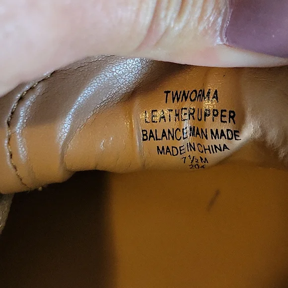 Tommy Hilfiger Women's Suede Shoes Size 7 1/2 - Picture 11 of 11